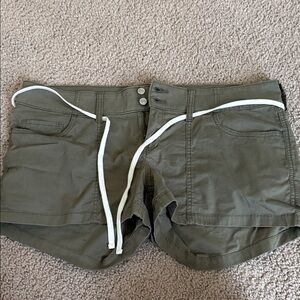 Hollister Army Green Women's Cargo Shorts